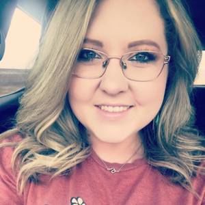 Meet your Posher, Chloe